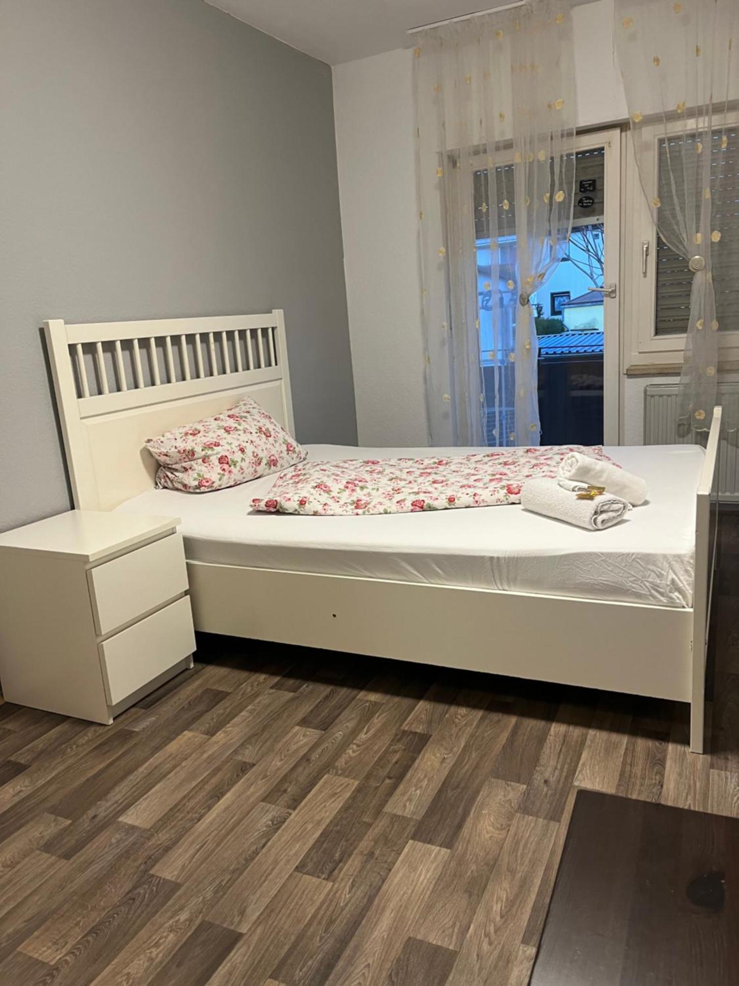 Ferienwohnung Schwetzingen Luaran gambar